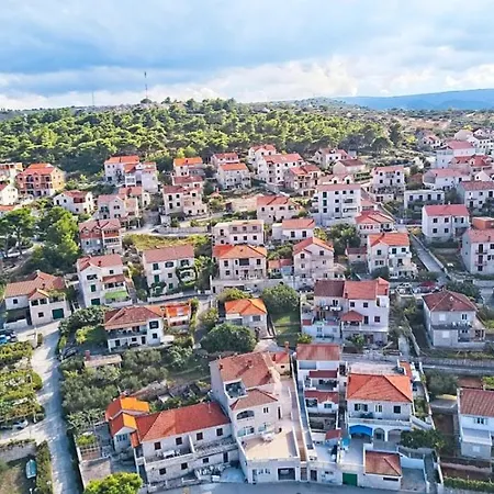 Apartment Vita * Postira